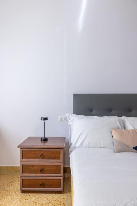 Apartamento La Casa Dei Balocchi - 200 M Dalla Metro Bologna Roma