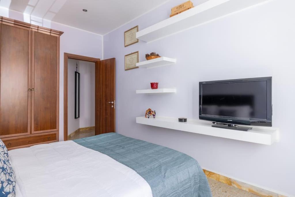 Apartamento La Casa Dei Balocchi - 200 M Dalla Metro Bologna Roma