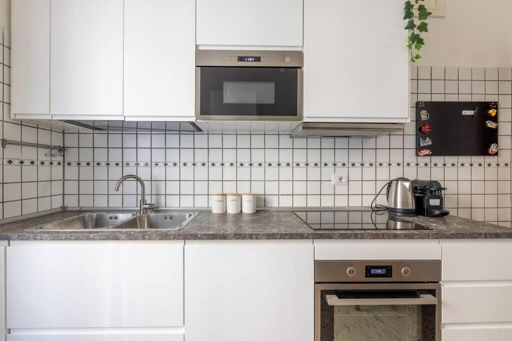 La Casa Dei Balocchi - 200 M Dalla Metro Bologna Apartamento Roma